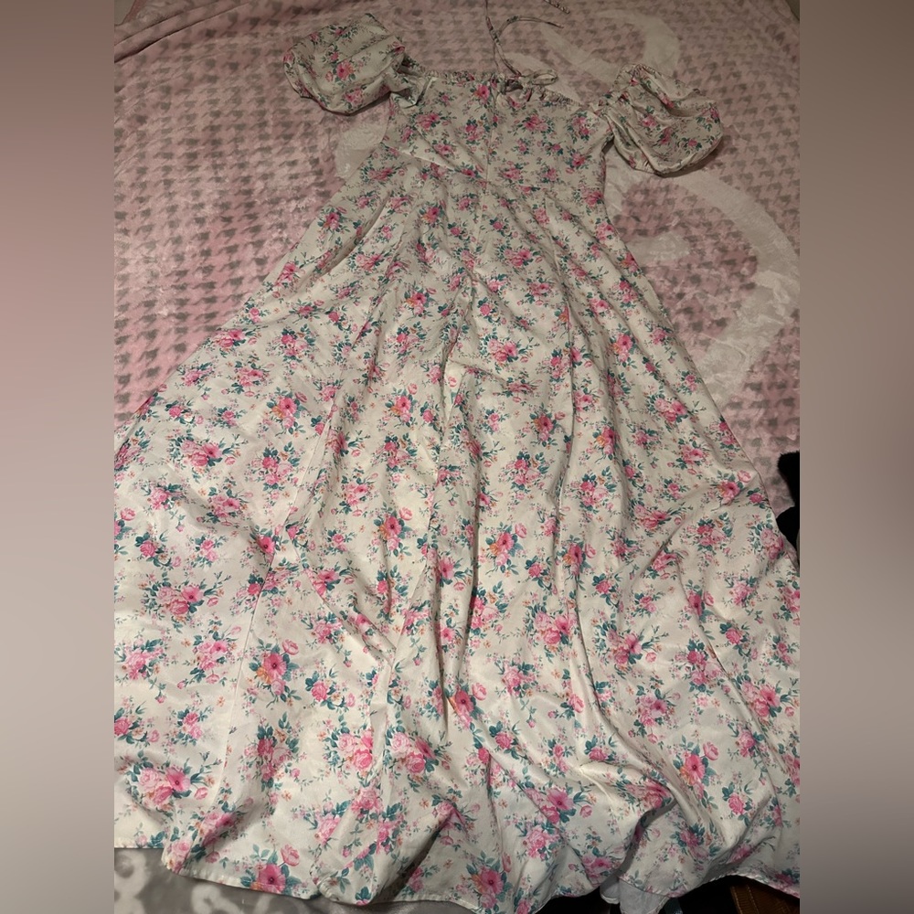 Dress - Picture 9 of 11